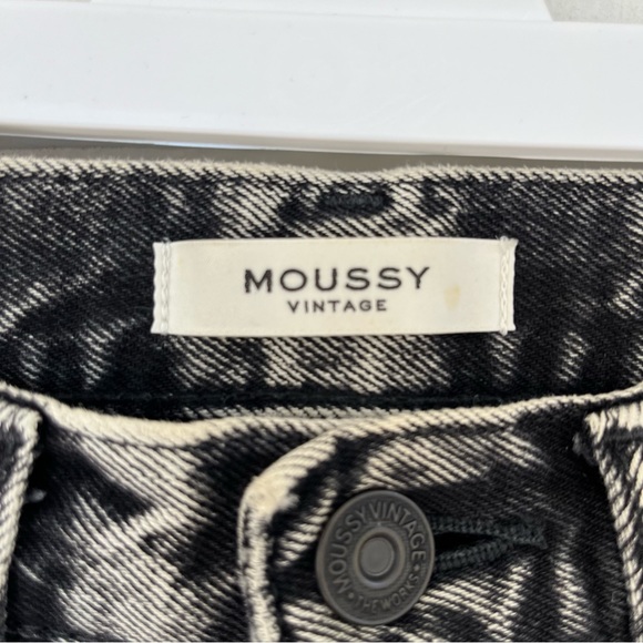Moussy Vintage Straight Leg Faded Black Gray jeans size 25 - Picture 3 of 6